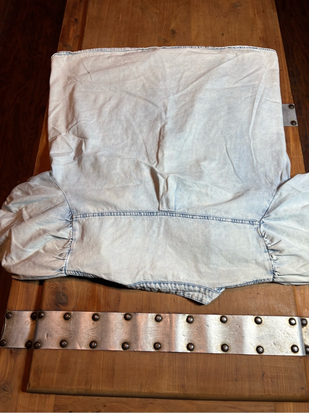 Women’s Light Wash Denim Jeans